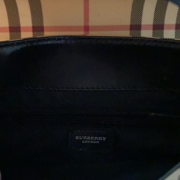 BURBERRY 💯 plaid leather handbag tote solid price - Picture 4 of 16